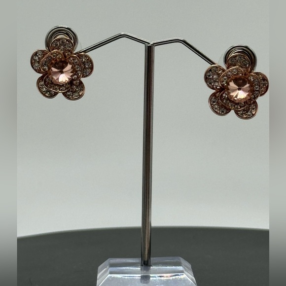 Rose Gold Crystal Flower Post Earrings Made With Swarovski Crystals - Picture 15 of 16
